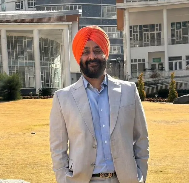 DR. MANMEET SINGH KAPOOR